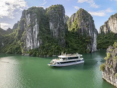 Halong Bay Luxury Day Cruise with Buffet Lunch | From Hanoi