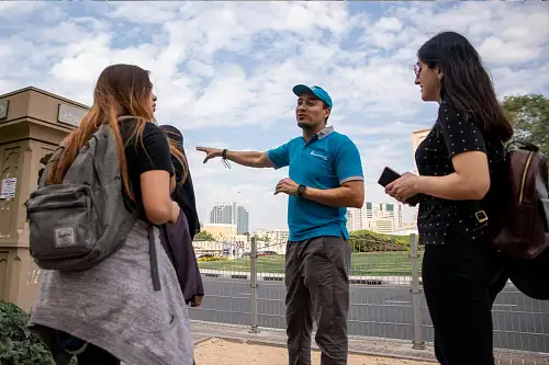 Old Dubai Walking Tour With Water Taxi Ride And Snacks