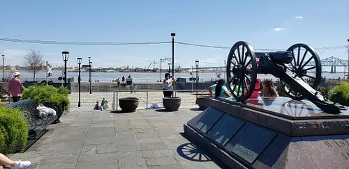 French Quarter Walking Tour with Local Insights and Hidden Stories