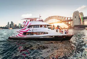 Sydney Harbour All-inclusive Dinner Cruise